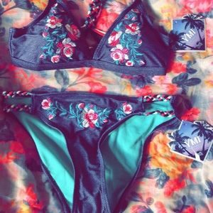 Bikini bottoms